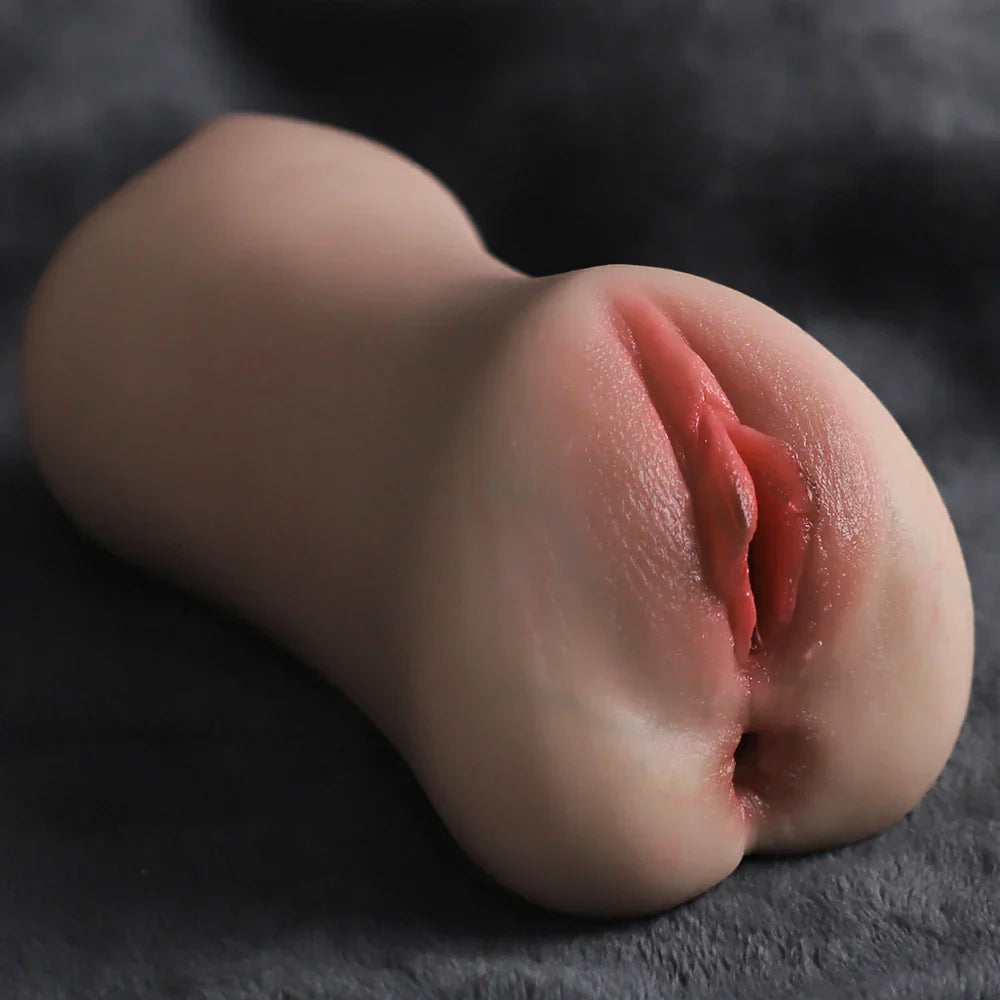 Lana: 0,89 kg levensechte siliconen vaginaspeeltje voor mannen